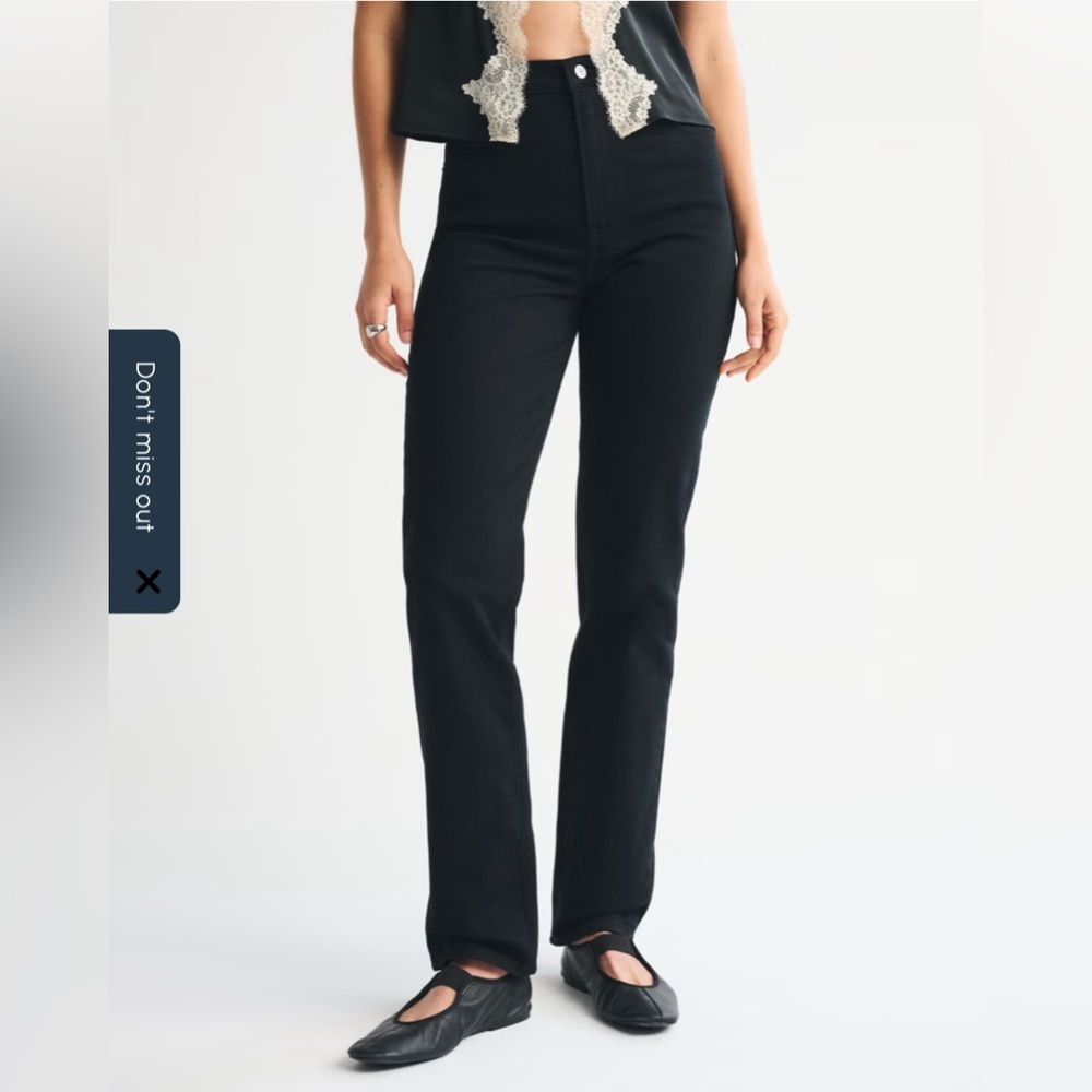 Abercrombie & Fitch Black Ultra High Rise 90s Straight Jean Women’s Size 29/8R